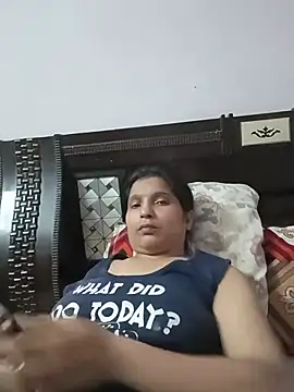 Snapshot of aliya-jaan71 chatting on July 18, 2026, 9:12 pm aliya-jaan71 online show from July 18, 2026, 9:12 pm