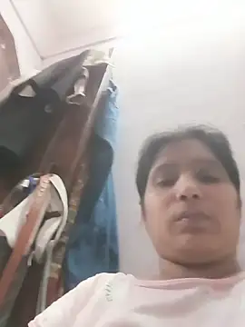 Snapshot of aliya-jaan71 chatting on May 17, 2026, 6:24 am aliya-jaan71 online show from May 17, 2026, 6:24 am