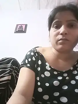Snapshot of aliya-jaan71 chatting on June 1, 2026, 10:48 am aliya-jaan71 online show from June 1, 2026, 10:48 am