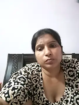 Snapshot of aliya-jaan71 chatting on July 30, 2026, 12:32 am aliya-jaan71 online show from July 30, 2026, 12:32 am
