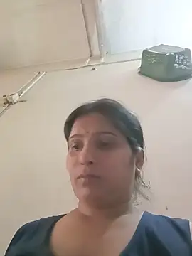 Snapshot of aliya-jaan71 chatting on May 19, 2026, 7:04 am aliya-jaan71 online show from May 19, 2026, 7:04 am