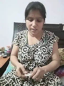 Snapshot of aliya-jaan71 chatting on July 24, 2026, 3:30 pm aliya-jaan71 online show from July 24, 2026, 3:30 pm