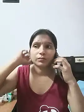 Snapshot of aliya-jaan71 chatting on August 1, 2026, 9:18 am aliya-jaan71 online show from August 1, 2026, 9:18 am