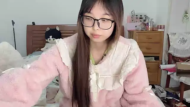 Akong11 online show from December 2, 2025, 3:19 am