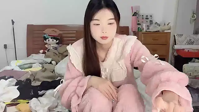 Akong11 online show from October 25, 2025, 6:08 pm