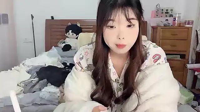 Akong11 online show from November 24, 2025, 2:39 pm