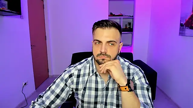 Snapshot of Jace_Thorne chatting on November 17, 2025, 6:45 pm Jace Thorne online show from November 17, 2025, 6:45 pm