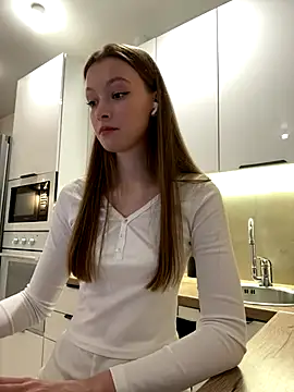 Snapshot of FriendlyFire_18 chatting on October 15, 2025, 6:49 pm FriendlyFire 18 online show from October 15, 2025, 6:49 pm