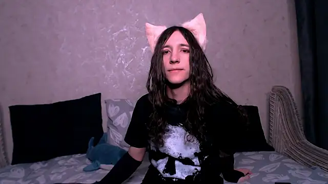 Snapshot of SilverMuse_ chatting on November 28, 2025, 5:29 am SilverMuse online show from November 28, 2025, 5:29 am