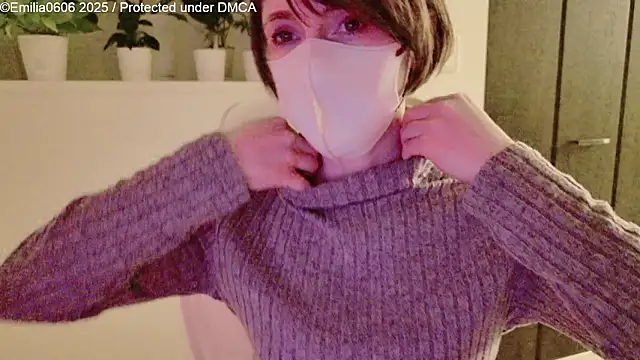 Snapshot of MariaM_080 chatting on December 5, 2025, 9:01 pm MariaM 080 online show from December 5, 2025, 9:01 pm