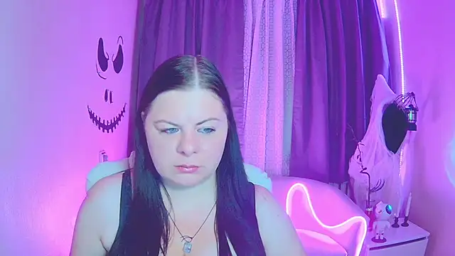 Snapshot of BritneyRaine chatting on October 30, 2025, 7:28 am BritneyRaine online show from October 30, 2025, 7:28 am