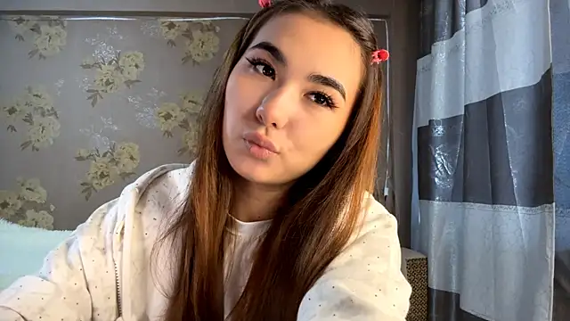 Snapshot of BahaiHeaven chatting on October 15, 2025, 8:22 am BahaiHeaven online show from October 15, 2025, 8:22 am