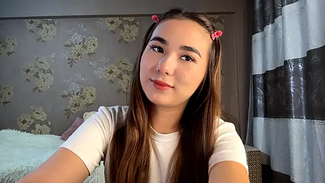 Snapshot of BahaiHeaven chatting on November 2, 2025, 11:26 am BahaiHeaven online show from November 2, 2025, 11:26 am