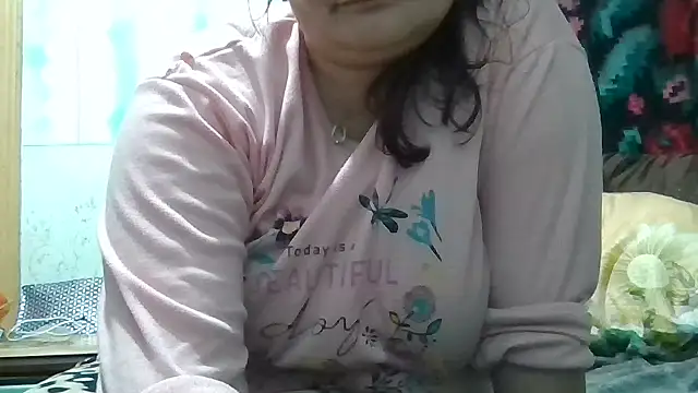 Snapshot of Flacara100 chatting on May 8, 2026, 6:23 pm Flacara100 online show from May 8, 2026, 6:23 pm