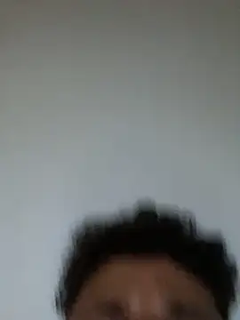 Snapshot of LekRJ chatting on October 19, 2025, 8:44 pm LekRJ online show from October 19, 2025, 8:44 pm