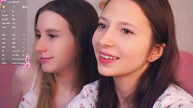 Snapshot of GabrielleLynchard chatting on November 21, 2025, 8:30 pm GabrielleLynchard online show from November 21, 2025, 8:30 pm