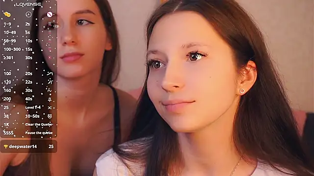 Snapshot of GabrielleLynchard chatting on November 10, 2025, 8:14 pm GabrielleLynchard online show from November 10, 2025, 8:14 pm