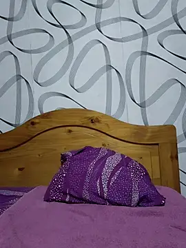 Snapshot of Amber_Miiller2 chatting on August 6, 2026, 7:53 pm Amber Miiller2 online show from August 6, 2026, 7:53 pm