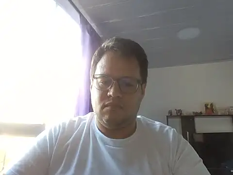 Alpha-Bear online show from October 6, 2025, 8:09 pm