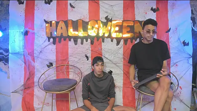 Snapshot of Juicy_Creww chatting on October 14, 2025, 9:21 am Juicy Creww online show from October 14, 2025, 9:21 am