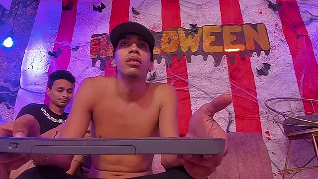 Snapshot of Juicy_Creww chatting on October 26, 2025, 8:59 am Juicy Creww online show from October 26, 2025, 8:59 am