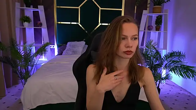 Snapshot of ShyySiren chatting on November 19, 2025, 8:36 am ShyySiren online show from November 19, 2025, 8:36 am