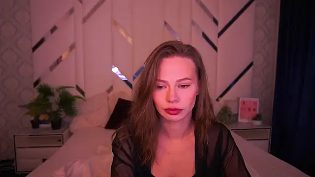 Snapshot of ShyySiren chatting on November 13, 2025, 7:56 am ShyySiren online show from November 13, 2025, 7:56 am