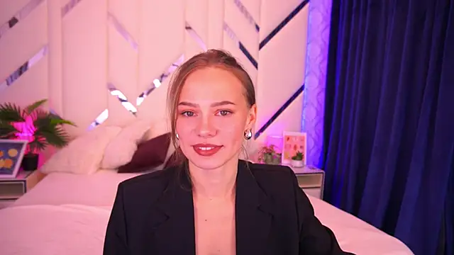 Snapshot of ShyySiren chatting on October 14, 2025, 2:07 pm ShyySiren online show from October 14, 2025, 2:07 pm