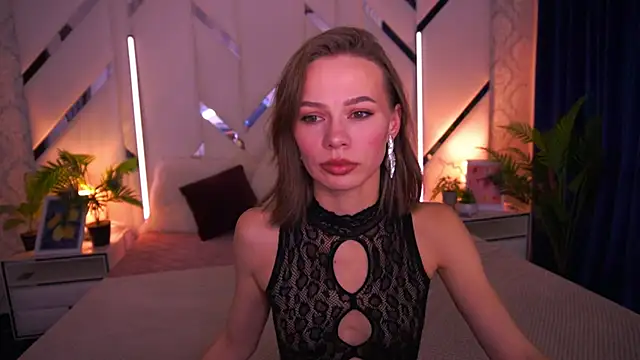 Snapshot of ShyySiren chatting on December 15, 2025, 8:42 am ShyySiren online show from December 15, 2025, 8:42 am