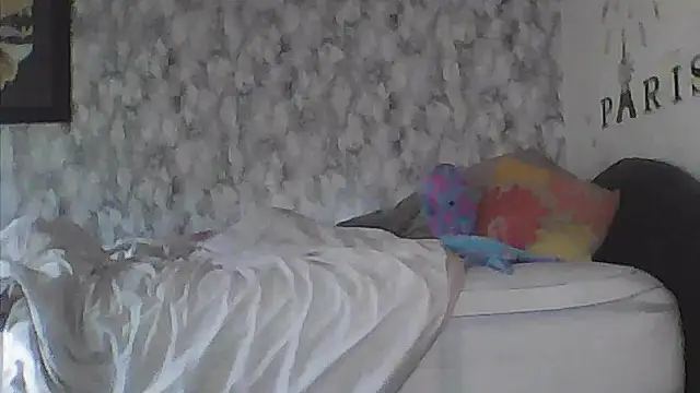 BellaBlaze25 online show from March 25, 2026, 9:14 pm