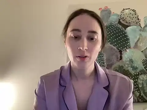 Ysaleth online show from October 10, 2025, 8:37 am