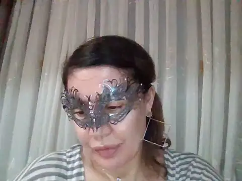 Lomivah online show from November 9, 2025, 7:07 pm