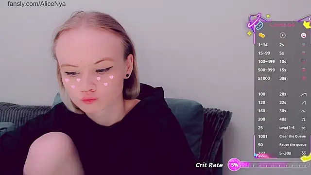 Snapshot of AliceNya_cute chatting on November 14, 2025, 5:44 am AliceNya cute online show from November 14, 2025, 5:44 am