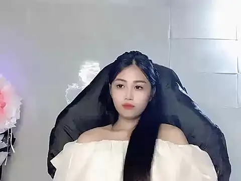 Snapshot of Lyly4757 chatting on December 13, 2025, 10:16 pm Lyly4757 online show from December 13, 2025, 10:16 pm