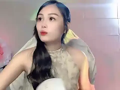 Snapshot of Lyly4757 chatting on December 17, 2025, 3:17 pm Lyly4757 online show from December 17, 2025, 3:17 pm