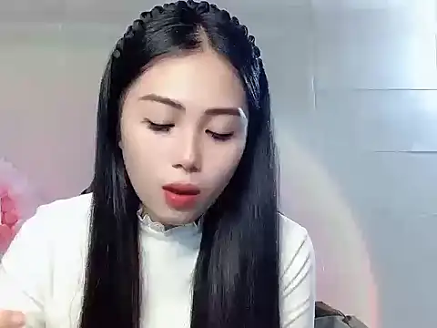 Snapshot of Lyly4757 chatting on November 19, 2025, 2:28 pm Lyly4757 online show from November 19, 2025, 2:28 pm