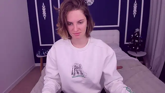 Snapshot of SabrinaRayX chatting on December 2, 2025, 10:17 am SabrinaRayX online show from December 2, 2025, 10:17 am