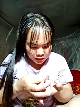 emilyzz online show from February 19, 2026, 1:19 pm