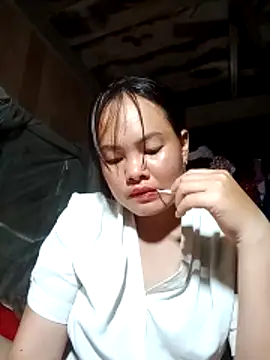 emilyzz online show from April 29, 2026, 2:21 pm
