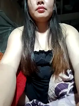 emilyzz online show from May 3, 2026, 1:58 pm