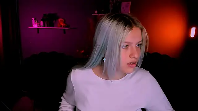 kaela spell  online show from October 17, 2025, 1:02 pm