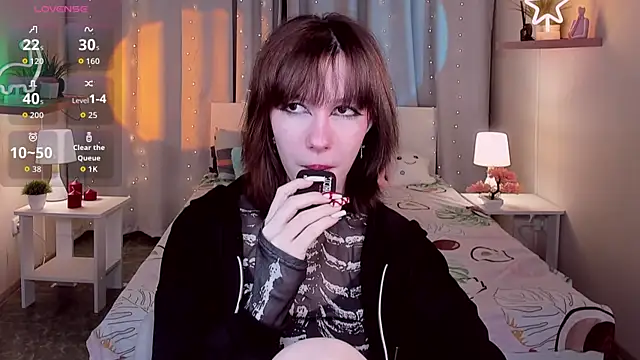 Snapshot of JessieRich chatting on November 18, 2025, 9:40 pm JessieRich online show from November 18, 2025, 9:40 pm