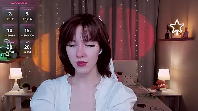 Snapshot of JessieRich chatting on November 21, 2025, 11:04 pm JessieRich online show from November 21, 2025, 11:04 pm