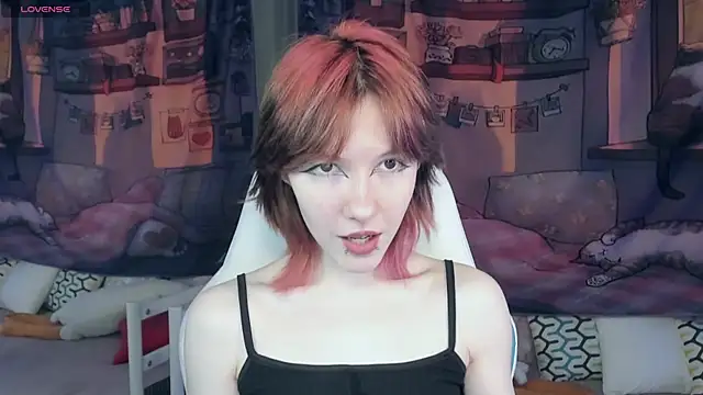 Snapshot of JessieRich chatting on December 22, 2025, 5:57 pm JessieRich online show from December 22, 2025, 5:57 pm