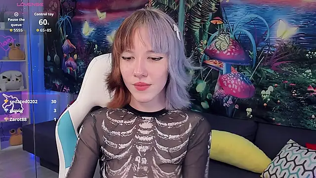 Snapshot of JessieRich chatting on October 15, 2025, 10:34 am JessieRich online show from October 15, 2025, 10:34 am