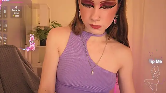 Snapshot of KarenSmitht chatting on November 6, 2025, 4:55 pm KarenSmitht online show from November 6, 2025, 4:55 pm