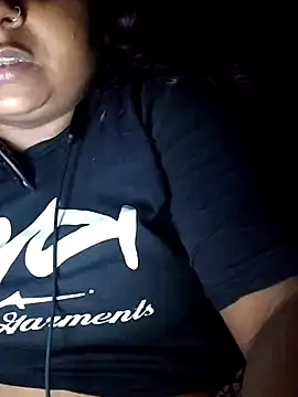 lickcandy online show from November 9, 2025, 5:28 pm