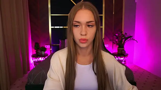 SweetAngellic online show from September 19, 2025, 1:15 pm