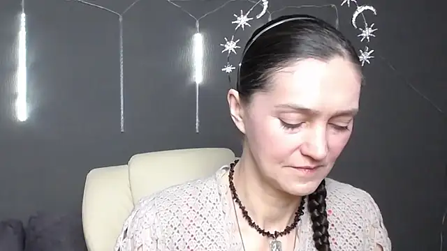 TayaFinch online show from April 23, 2026, 11:27 am