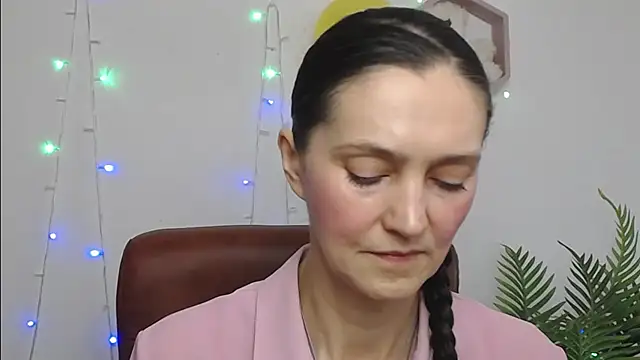 TayaFinch online show from March 7, 2026, 2:44 pm